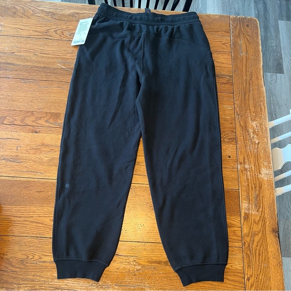 NWT Lululemon Scuba High Rise Relaxed Jogger 10 - Picture 5 of 6